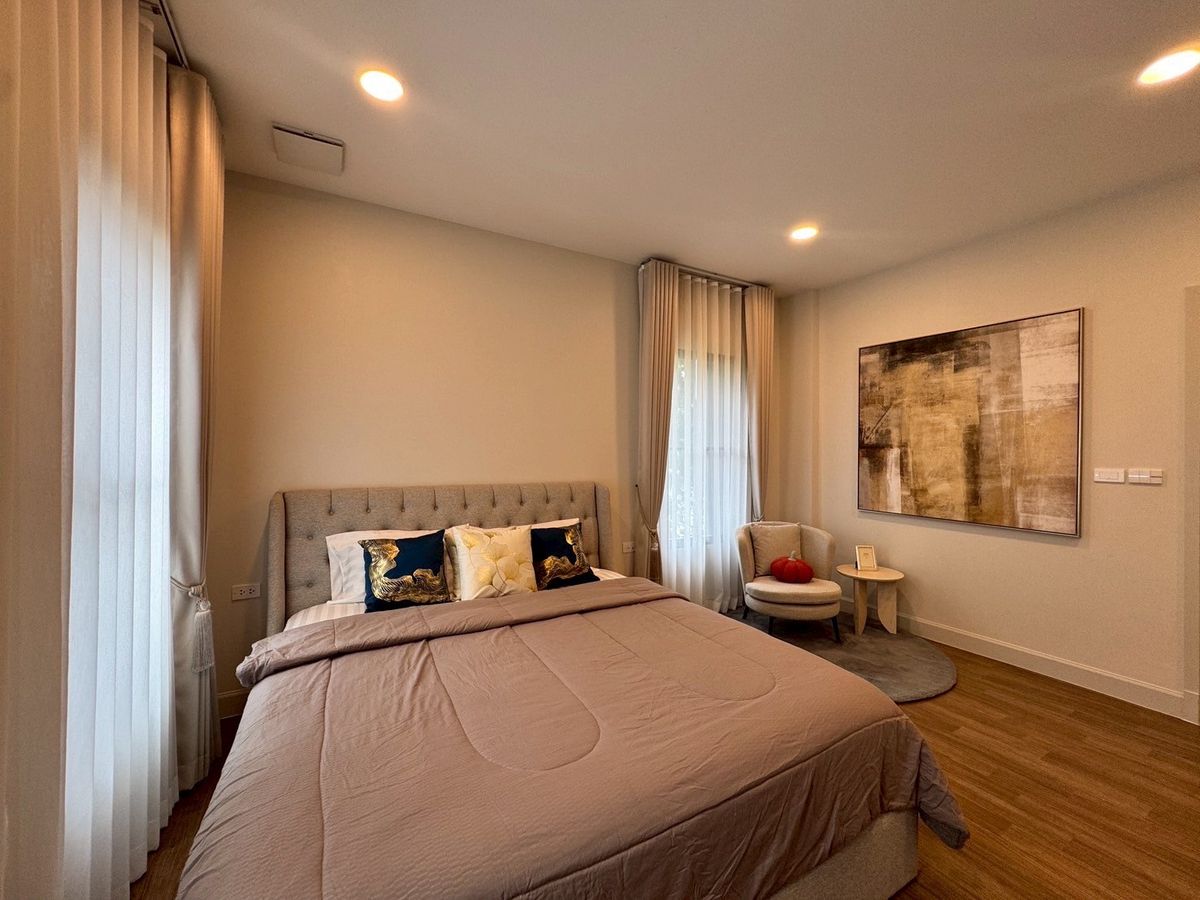 For RentHousePattanakan, Srinakarin : Nantawan new krungthep kreetha for rent 