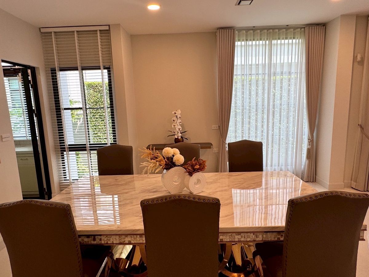 For RentHousePattanakan, Srinakarin : Nantawan new krungthep kreetha for rent 