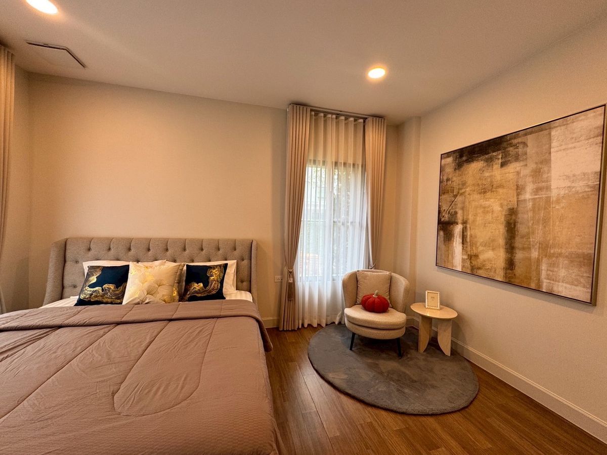 For RentHousePattanakan, Srinakarin : Nantawan new krungthep kreetha for rent 