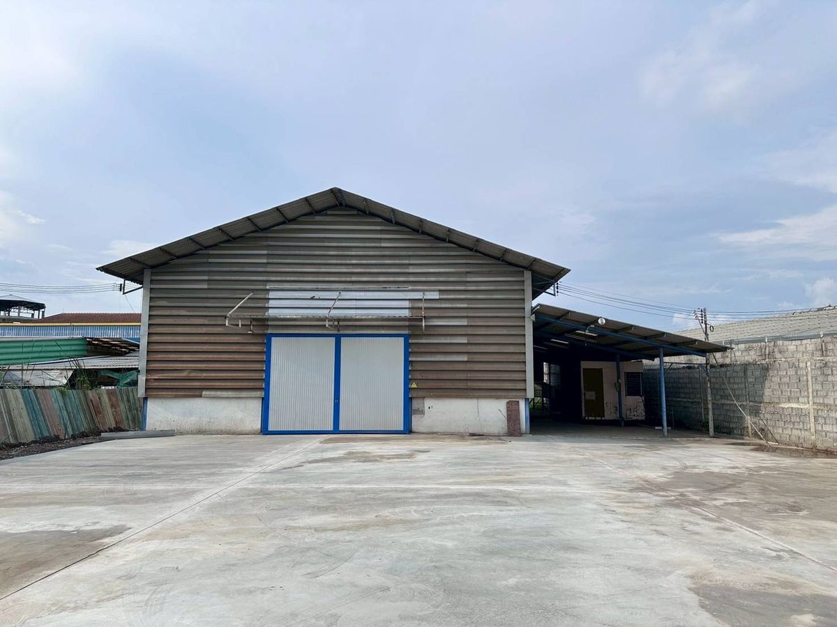 For RentWarehouseNawamin, Ramindra : 3forrent rental warehouses, Permsin Sin Road, Watcharapol Road and Sanitation 5 Code B958