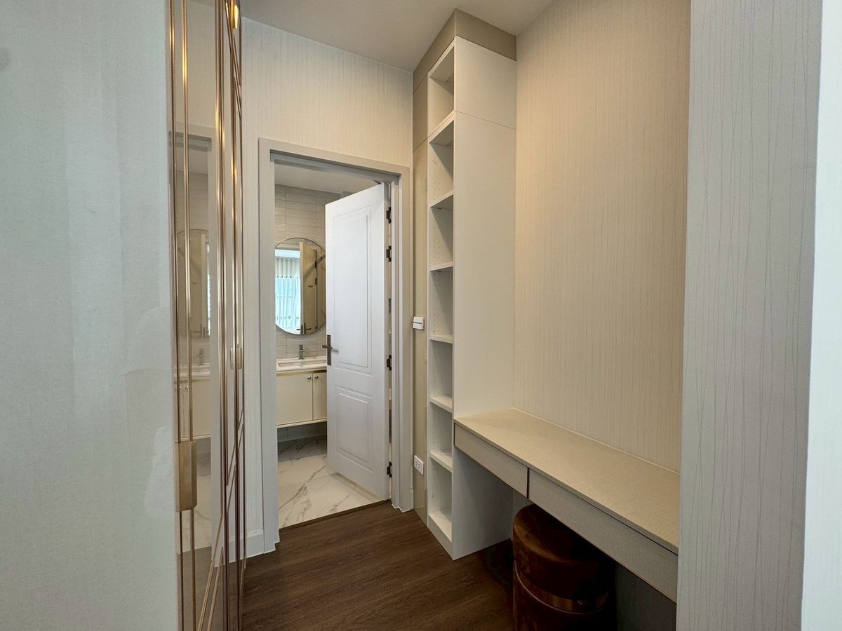 For RentHousePattanakan, Srinakarin : Nantawan new krungthep kreetha for rent 