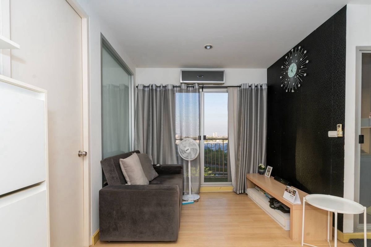 For RentCondoBangna, Bearing, Lasalle : Rent The Parkland Srinakarin Lakeside (The Parkland Srinakarin Lake Side)  🛏️ 1 bedroom 🛁 1 bathroom 🛋️ 1 living room size 36 sqm. Building 2, 17 🌅 City view ✨ Price 9,800 baht ✨  