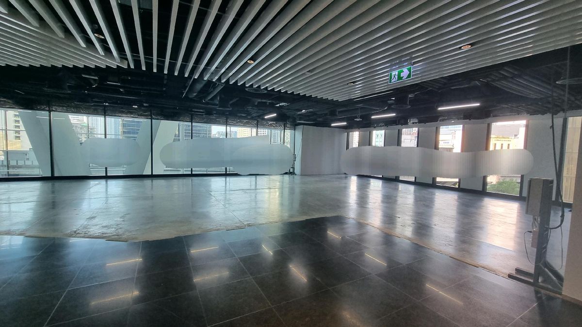 ให้เช่าร้านค้า/ตลาดนัดนานา : ให้เช่าพื้นที่ สำหรับขายของครับทุกธุรกิจที่ถูกกฎหมายเช่น สปา ทำเล็บ เสริมสวย ขายอาหาร 100 ตร.ม.