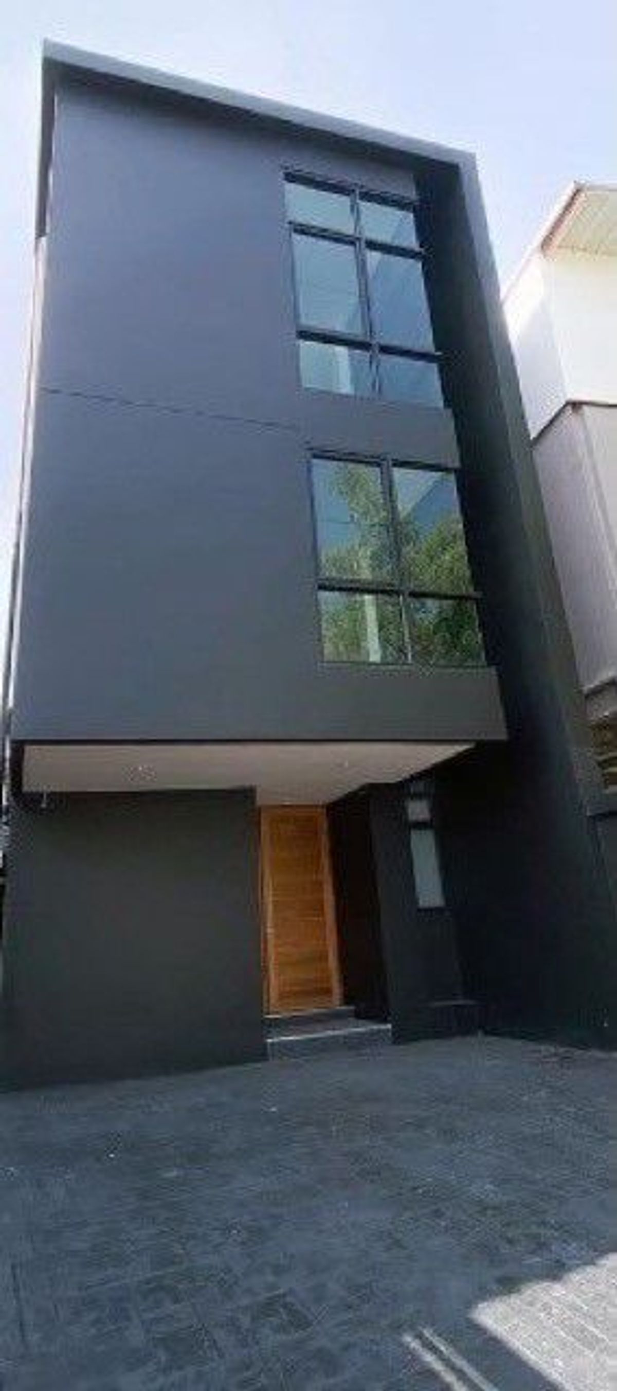 For RentHome OfficeSapankwai,Jatujak : 3 -story home office for Modern Style, Sutthisan Inthri, near MRT Sutthisan, suitable for living