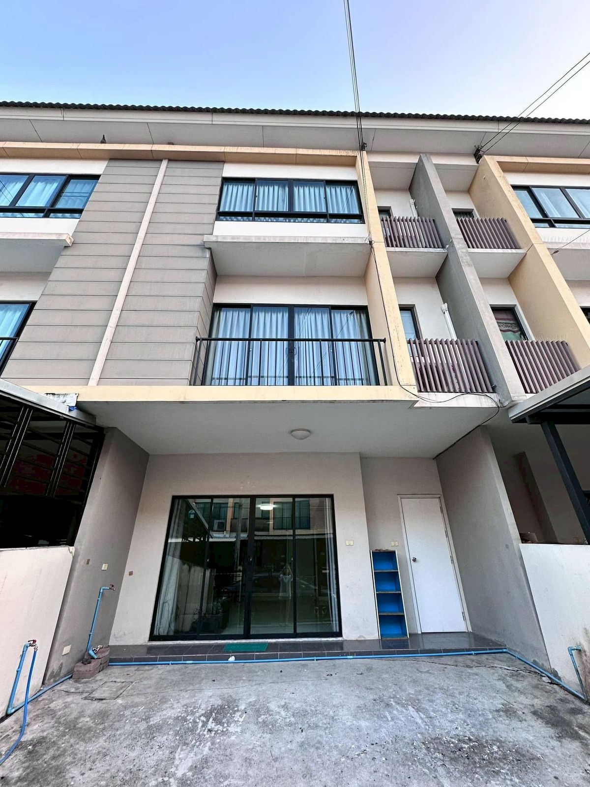 ให้เช่าทาวน์โฮมลาดกระบัง สุวรรณภูมิ :  The Connect Up 3 เฉลิมพระเกียรติร.๙ ซอย 67 