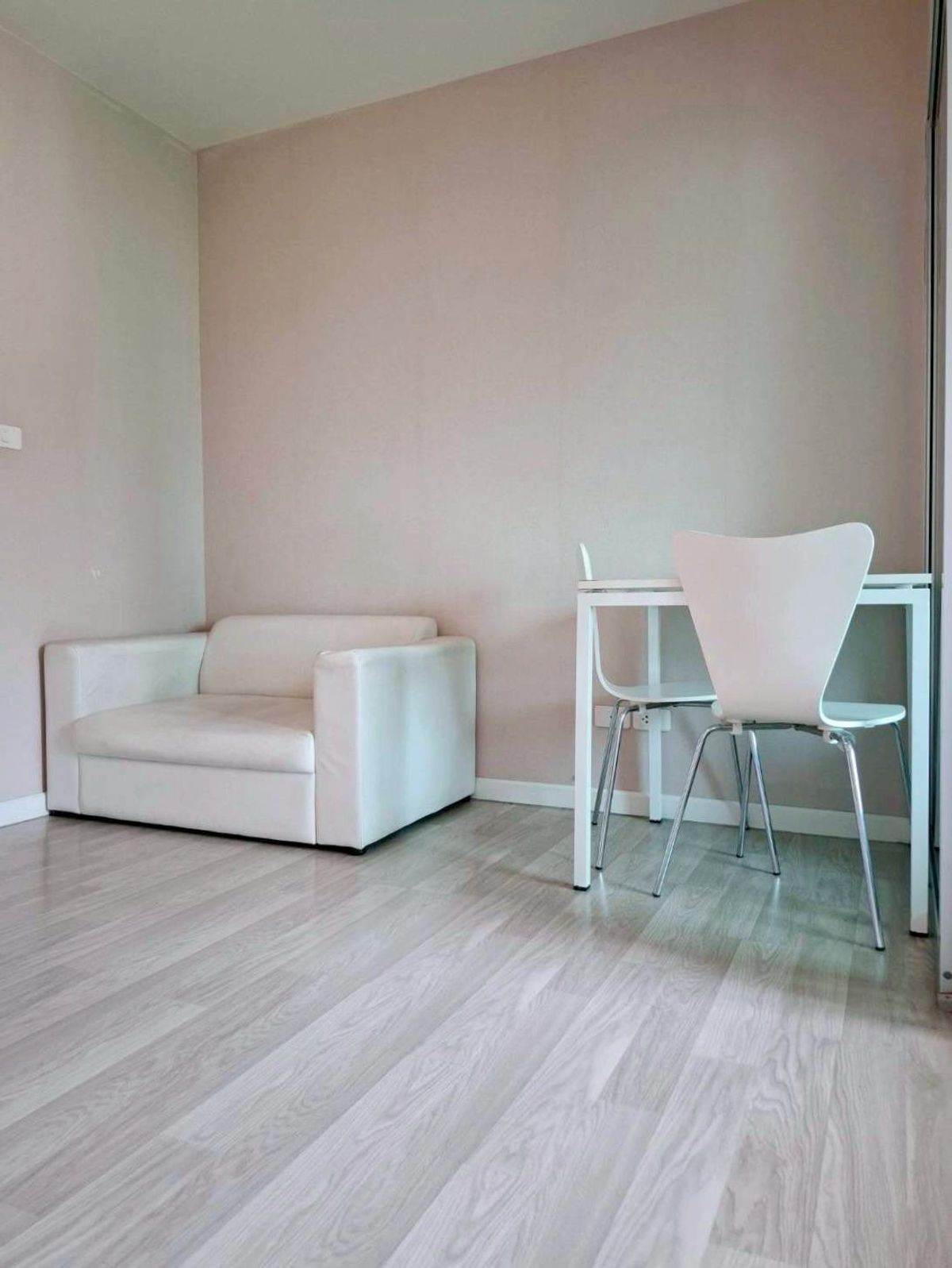 For SaleCondoSriracha Laem Chabang Ban Bueng : Selling special price, plum condo in the city of Laem Chabang, Chon Buri, the best location, convenient transportation  