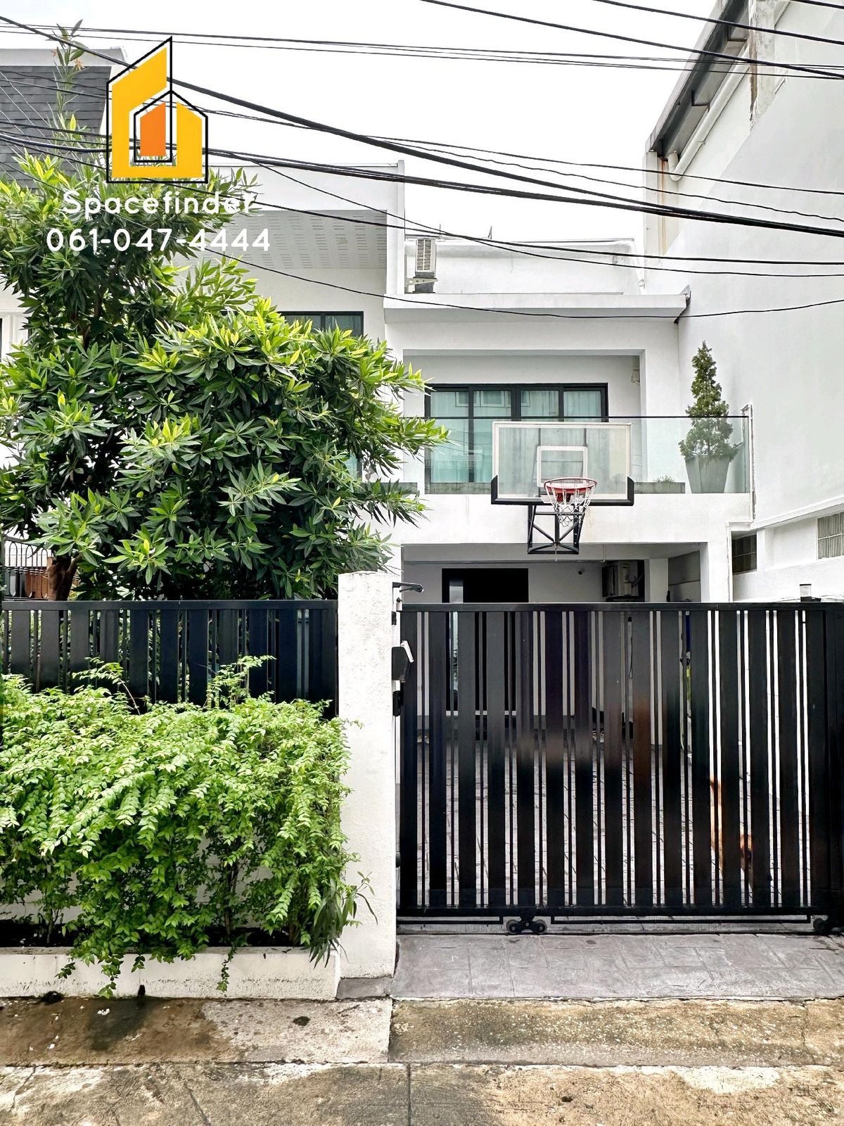 ขายทาวน์โฮมอ่อนนุช อุดมสุข : ขายบ้านในพื้นที่ Ekkamai / Phrakanong โทร Spacefinder 061-047-4444