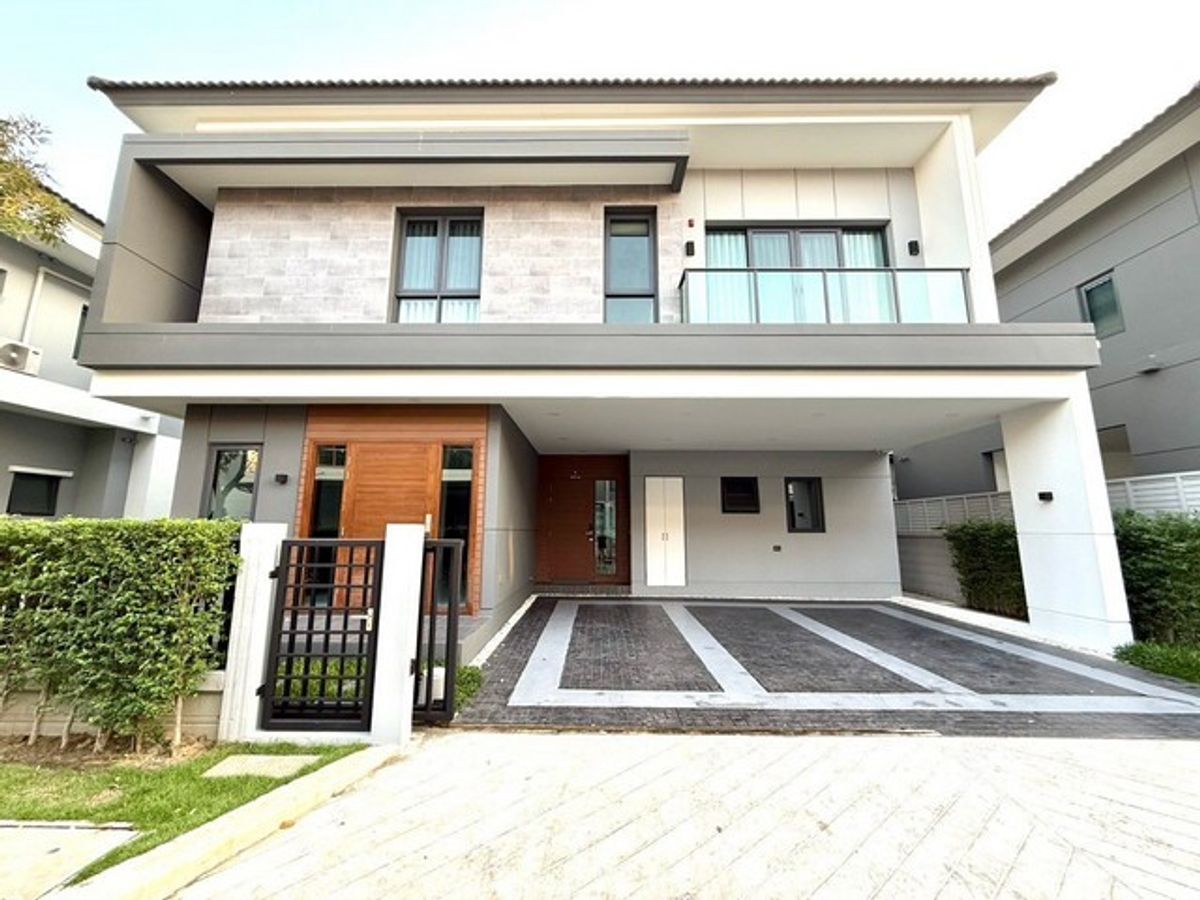 For RentHouseBangna, Bearing, Lasalle : HR2468 House for rent, The City Project, Bang Na Project, only 800 meters near Mega Bangna