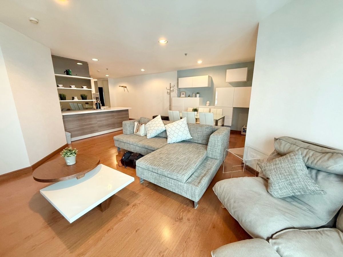 ให้เช่าคอนโดพระราม 9 เพชรบุรีตัดใหม่ RCA : FOR RENT and Ready to move in at Condo Belle Grand Rama9 type 2 bed 2 bath 96sqm at building D, plz contact to visit the room 