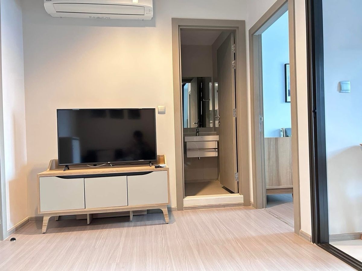For RentCondoRama9, Petchburi, RCA : Life Asoke Rama 9 #Near MRT Rama 9