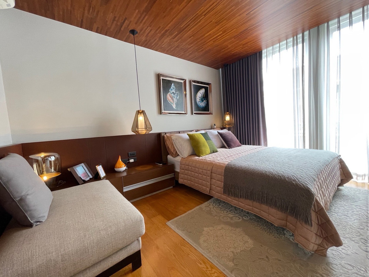 For SaleTownhomeRama3 (Riverside),Satupadit : 📢 Modern 4.5-Storey Townhome for Sale in Central Bangkok! Located just minutes from Central Rama 3 and close to the expressway – perfect for living or home office in a prime business area.