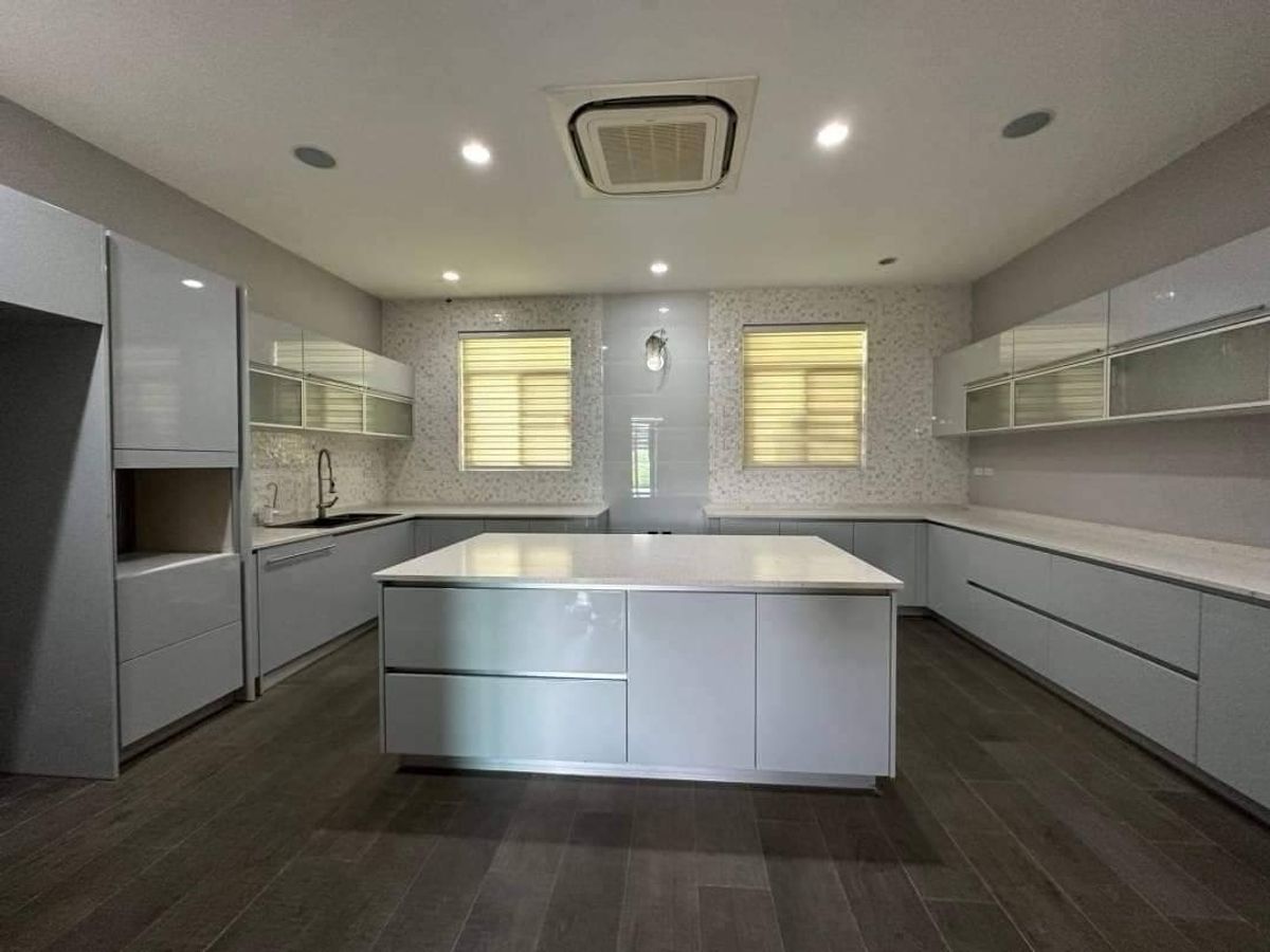 ขายบ้านเชียงใหม่ : 📢👇 บ้านเดี่ยว พื้นที่ใหญ่ ใกล้เมือง พร้อมสระว่ายน้ำระบบเกลือ