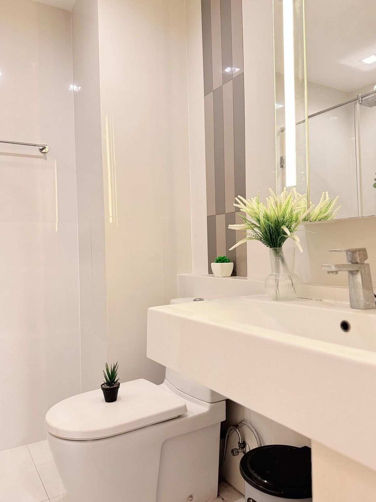 For SaleCondoOnnut, Udomsuk : ✨ Golden Opportunity! Q House Sukhumvit 79 - Prime Location Condo near BTS On Nut | For Investment & Living ✨