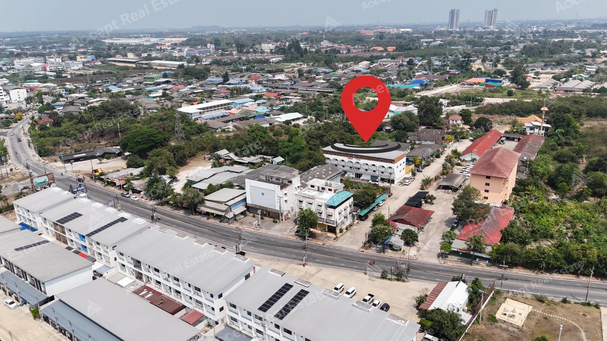 ขายทาวน์โฮมระยอง : ขายทาวน์โฮม 4 ชั้น มาบตาพุด ระยอง ทำเลดี การเดินทางสะดวกสบาย