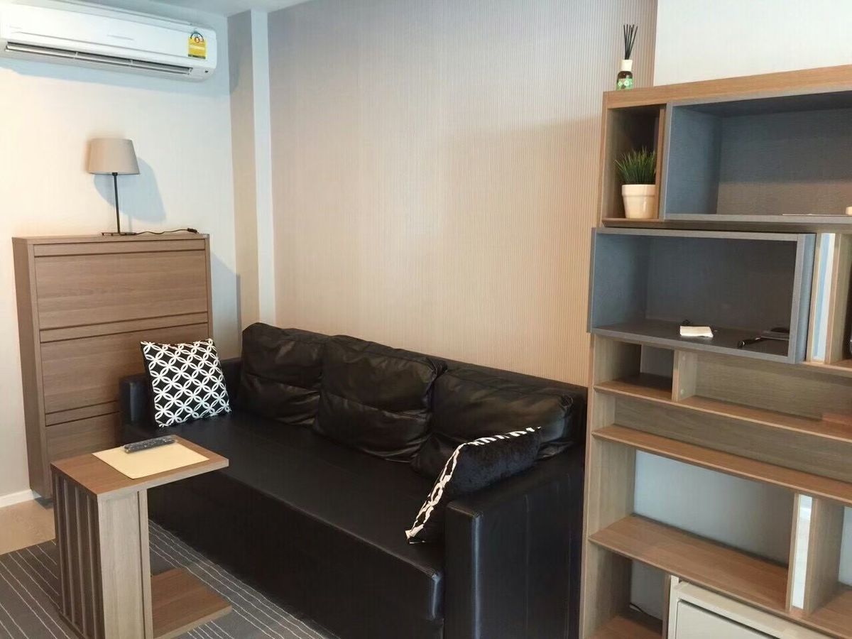 For RentCondoSathorn, Narathiwat : Condo For Rent | The Best Value In The Project “Rhythm Sathorn Narathiwas” 39 Sq.m. Near BTS Chong Nonsi