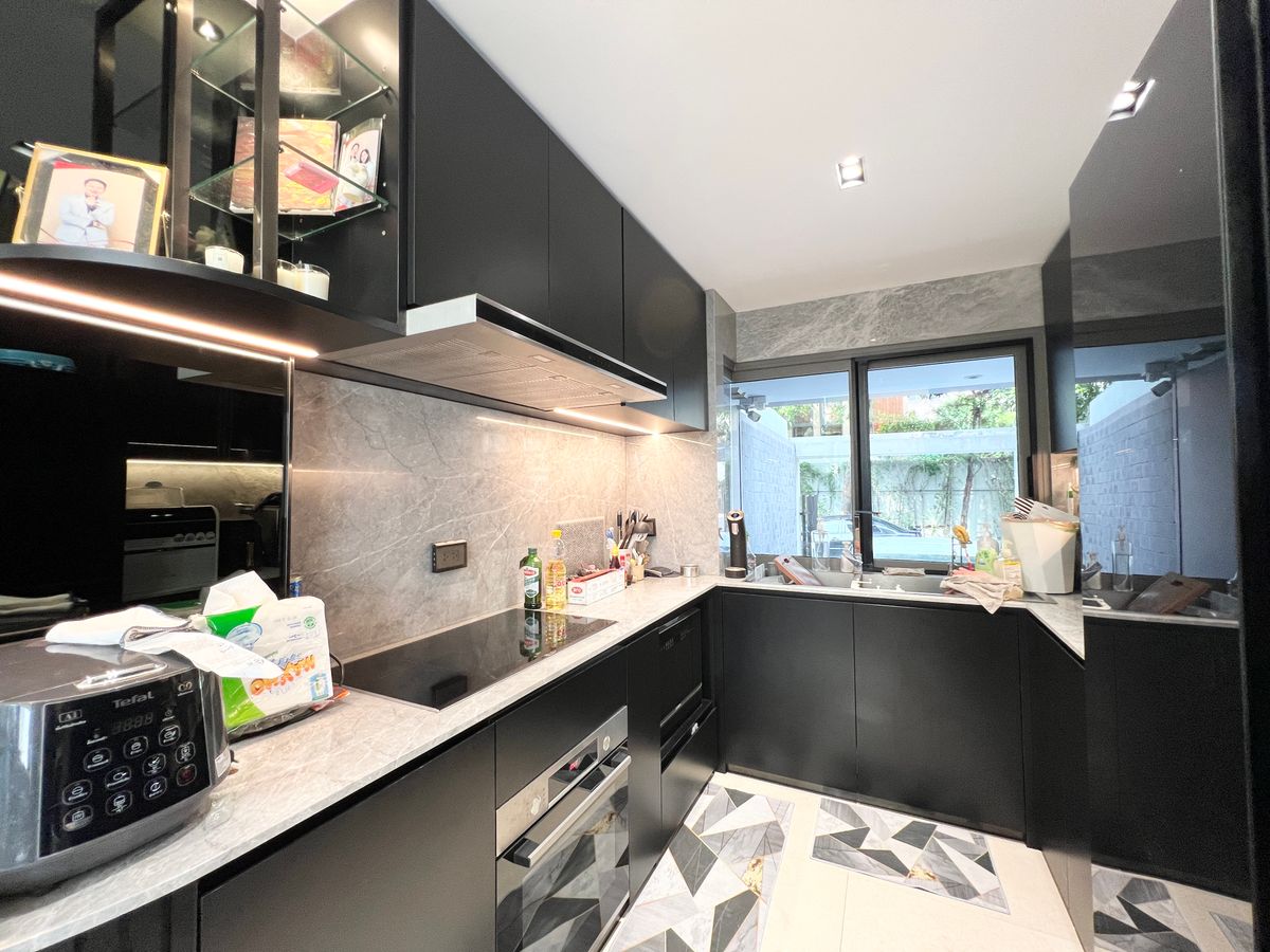 ขายทาวน์โฮมมีนบุรี-ร่มเกล้า : ขายทาวน์โฮมหรู เทพา รามคำแหง 118 (Dhepa Ramkhamhaeng 118) 3 นอน 3 น้ำ ใกล้โรงเรียนนานาชาติ  Ascot