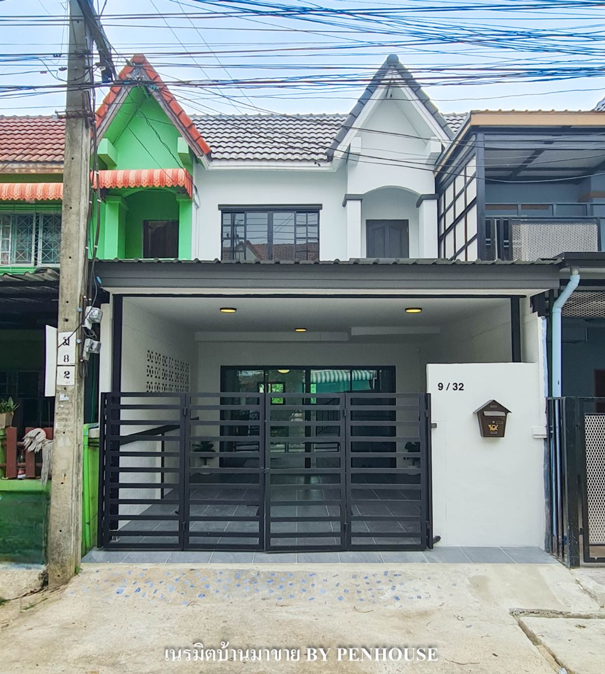 ขายทาวน์โฮมมีนบุรี-ร่มเกล้า : ขาย ทาวน์เฮ้าส์ 2ชั้น ต้นโครงการ ย่านหนองจอก มบ.ทรัพย์เจริญ ถ.เลียบวารี29 คู้ขวา รีโนเวทใหม่ แถมเฟอร์ฯ ต่อเติมจัดเต็ม
