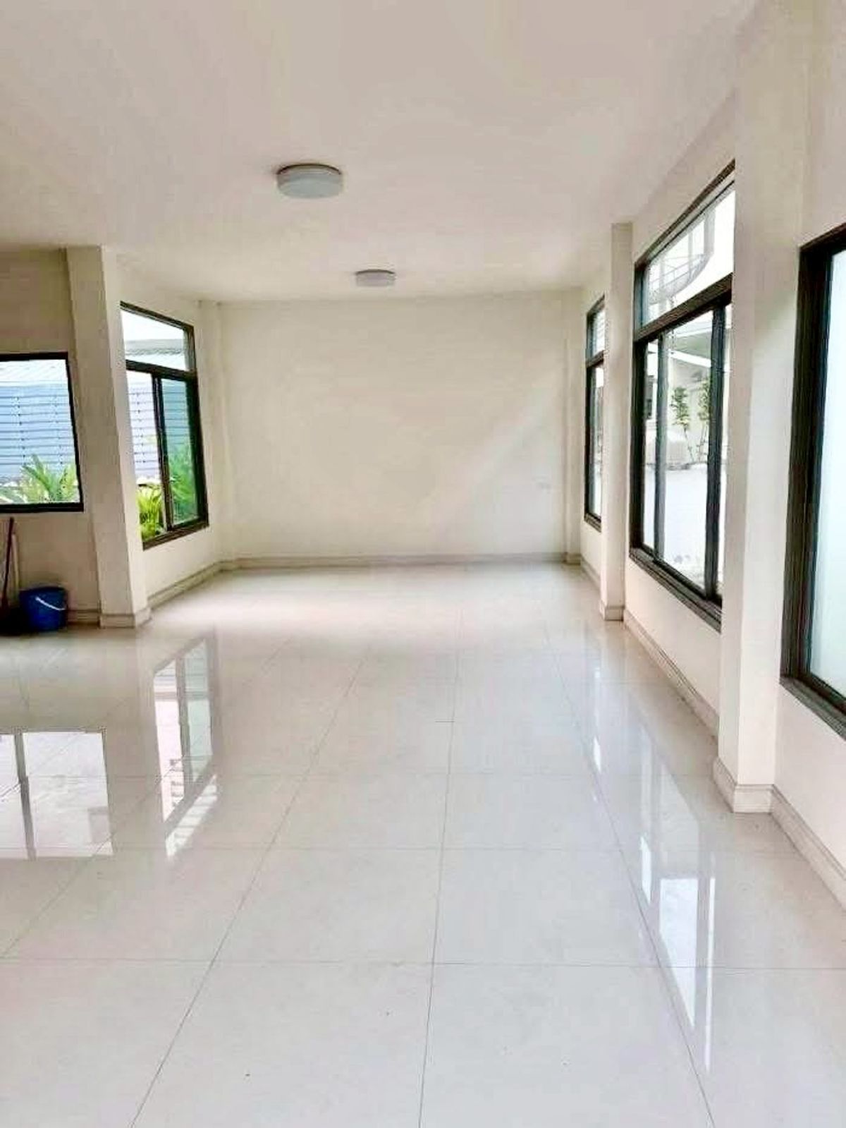 ขายบ้านแจ้งวัฒนะ เมืองทอง : ขายบ้านเดี่ยว 2 ชั้น หมู่บ้านเพอร์เฟค เพลส ชัยพฤกษ์-แจ้งวัฒนะ เนื้อที่ 67.5 ตารางวา 3 ห้องนอน ติดถนนหอการค้าไทย ตำบลบางตะไนย์ อำเภอปากเกร็ด จังหวัดนนทบุรี