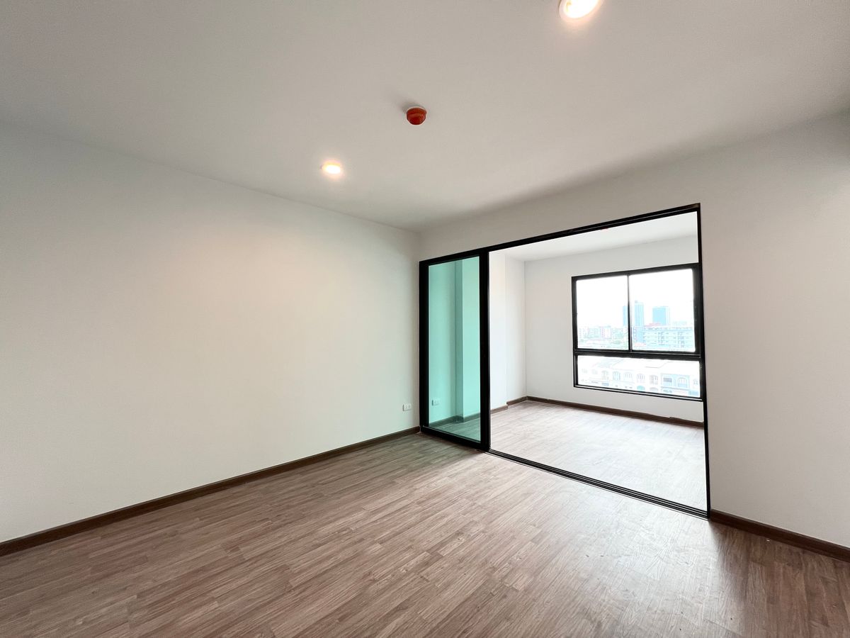 ขายคอนโดรัชดา ห้วยขวาง : ขายด่วน Hi Condo Sutthisan 1 ห้องอน 1 ห้องน้ำ ห้องใหม่ ไม่เคยอยู่