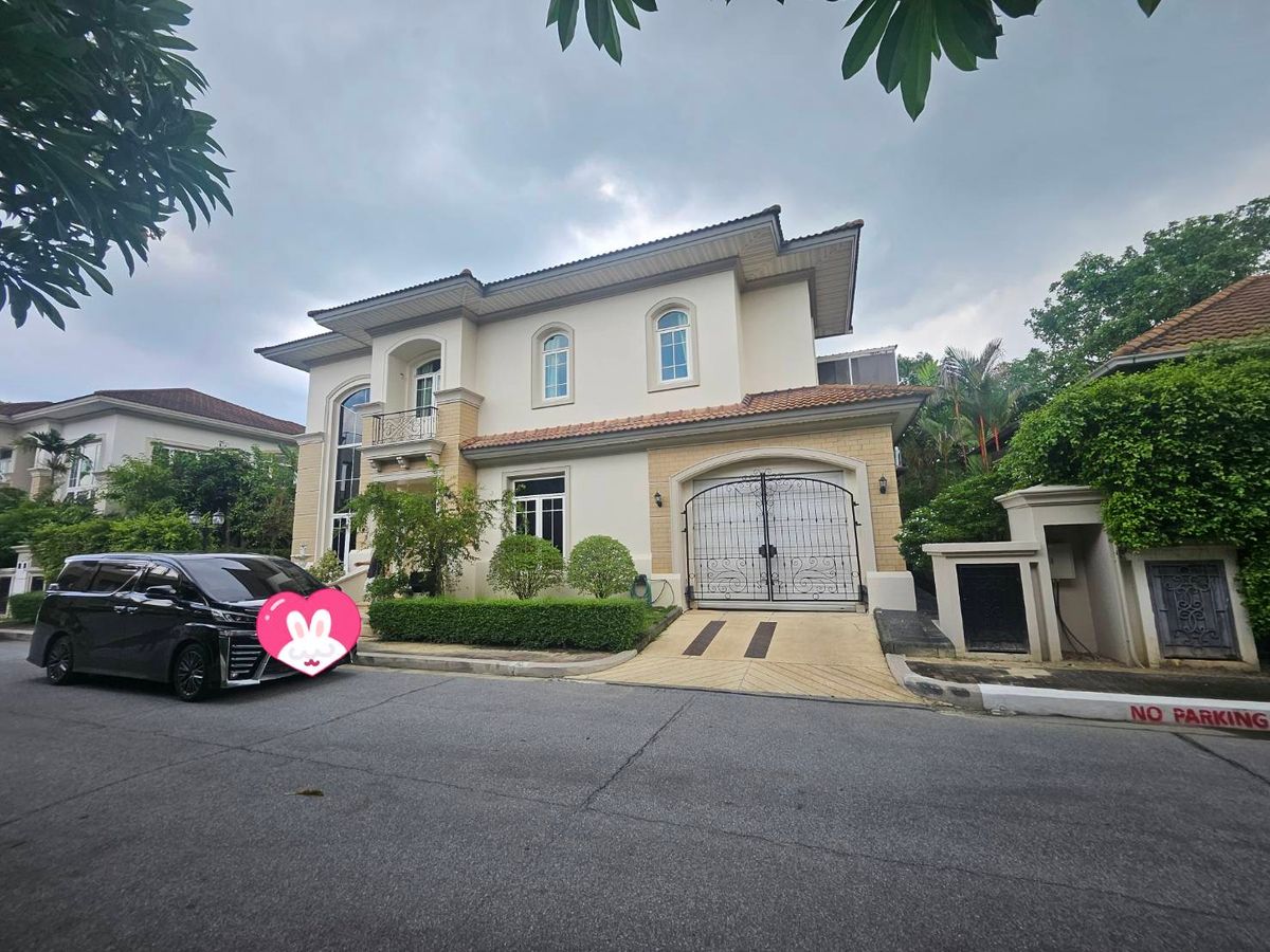 ขายบ้านเลียบทางด่วนรามอินทรา : ขายด่วนบ้านหรู พร้อมอยู่ Crystal Park ทำเลดี ตัวบ้านอยู่ตรงข้ามสโมสรของโครงการ  เพียง 49 ล้าน