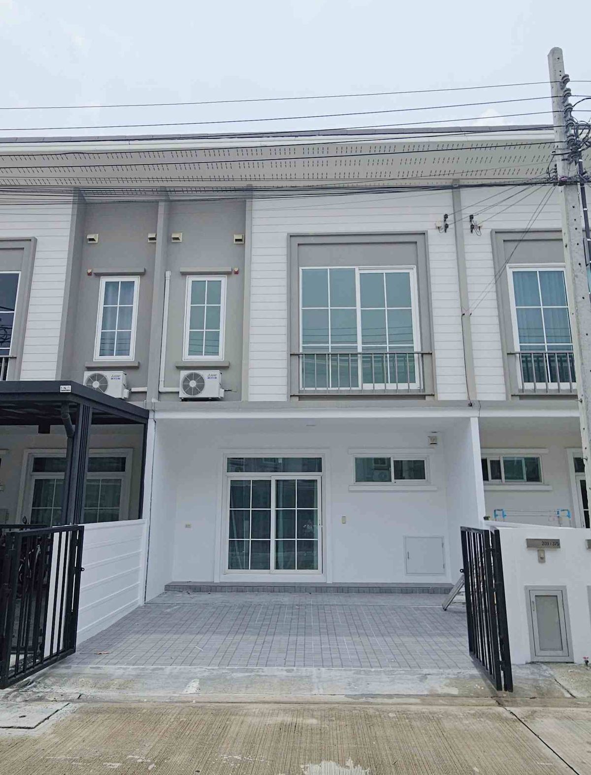 ให้เช่าทาวน์โฮมนนทบุรี บางใหญ่ บางบัวทอง : B971 ให้เช่าทาวน์โฮม โครงการคิวดิสทริค เวสต์เกต ถนนจันทร์ทองเอี่ยม