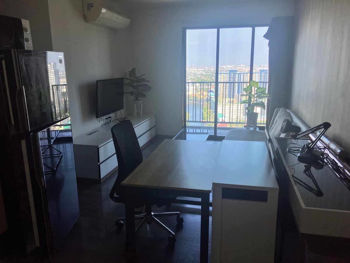 ให้เช่าคอนโดอ่อนนุช อุดมสุข : Back to Market | The Base Park West | Unblocked 2Bedroom Unit | High Floor | 26K