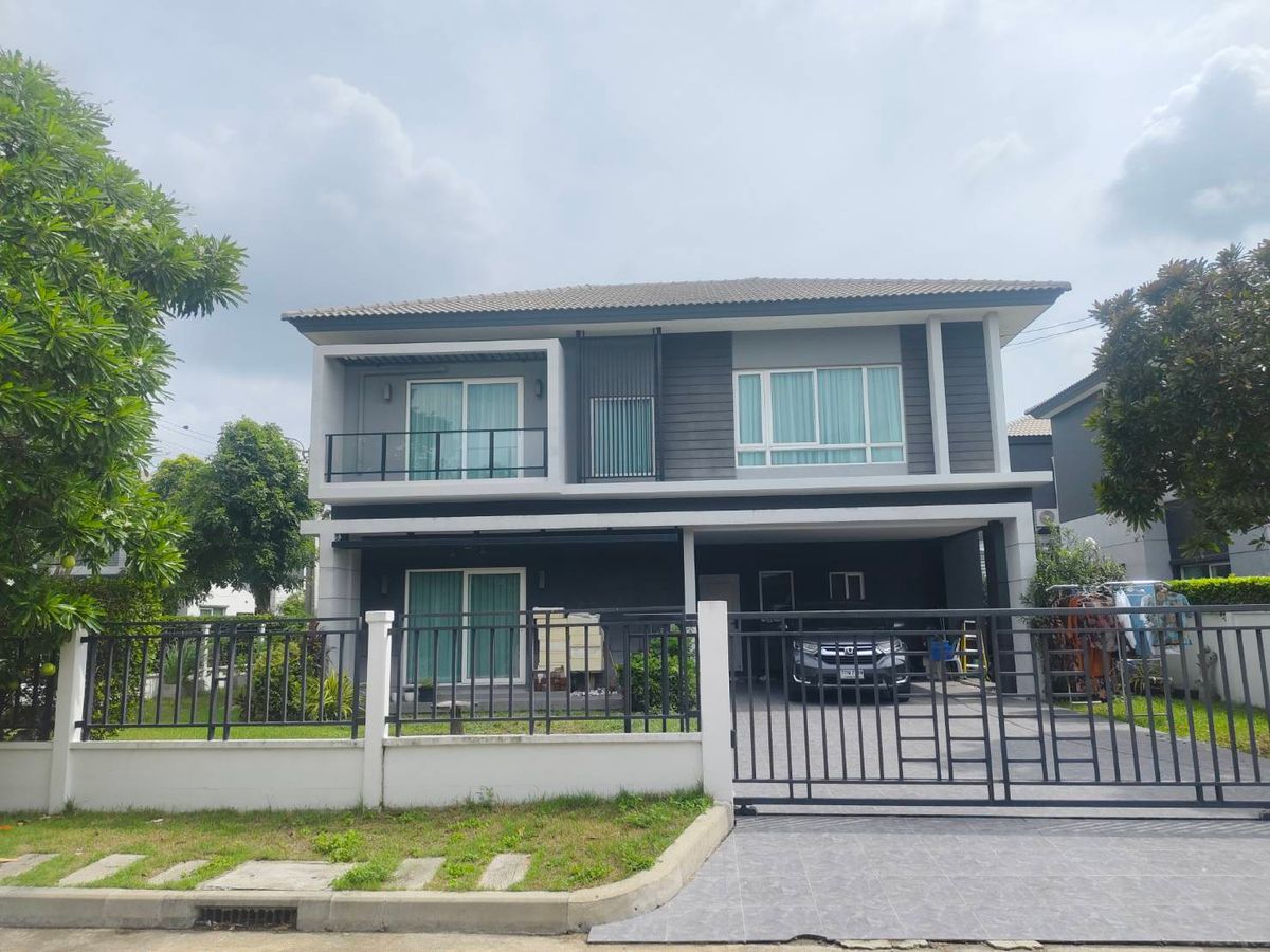 ให้เช่าบ้านนวมินทร์ รามอินทรา : 🏡 ให้เช่าบ้านเดี่ยวหลังมุม The Centro วัชรพล บ้านสวย พื้นที่กว้าง พร้อมบริการแม่บ้านและคนสวน
