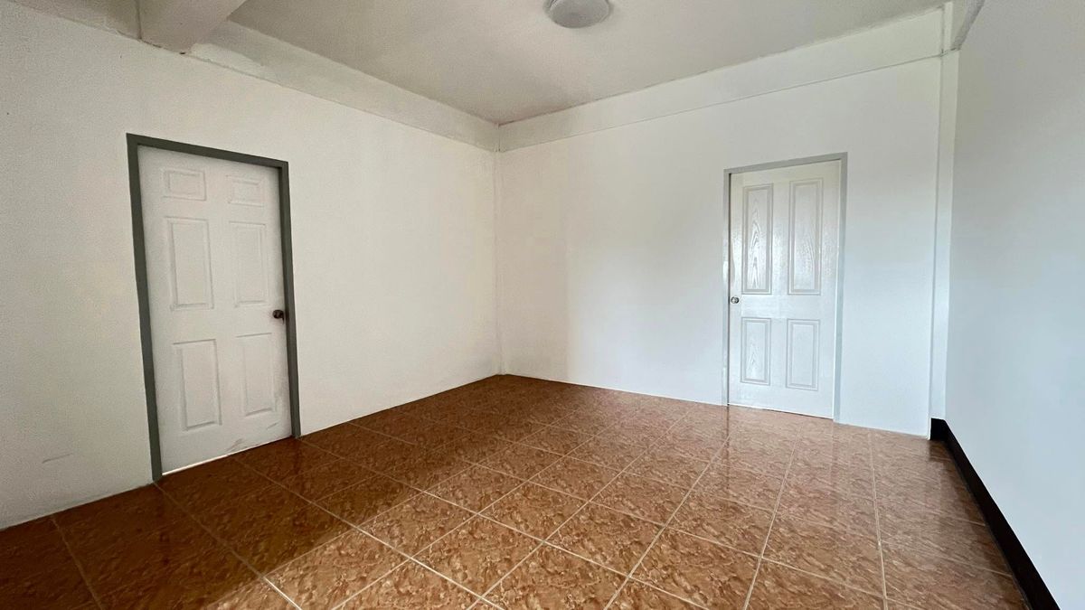 ขายทาวน์โฮมระยอง : ขายทาวน์โฮม 4 ชั้น มาบตาพุด ระยอง ทำเลดี การเดินทางสะดวกสบาย