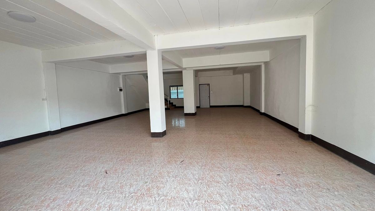 ขายทาวน์โฮมระยอง : ขายทาวน์โฮม 4 ชั้น มาบตาพุด ระยอง ทำเลดี การเดินทางสะดวกสบาย