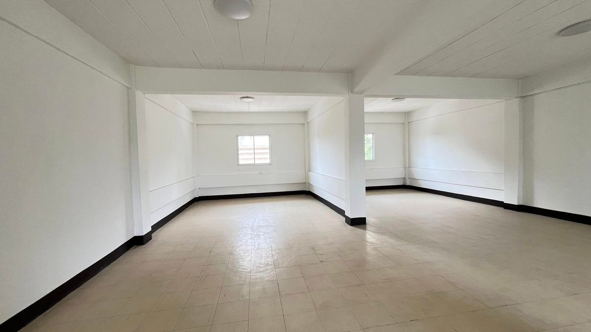 ขายทาวน์โฮมระยอง : ขายทาวน์โฮม 4 ชั้น มาบตาพุด ระยอง ทำเลดี การเดินทางสะดวกสบาย