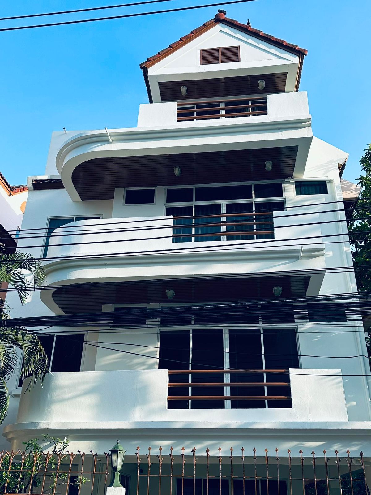 ให้เช่าบ้านสุขุมวิท อโศก ทองหล่อ : ให้เช่าบ้านเดี๋ยว สุขุมวิท 31 แขวงคลองเตยเหนือ เขตวัฒนา กรุงเทพ (รหัสทรัพย์ TH2-177)