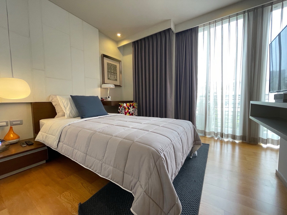 For SaleTownhomeRama3 (Riverside),Satupadit : 📢 Modern 4.5-Storey Townhome for Sale in Central Bangkok! Located just minutes from Central Rama 3 and close to the expressway – perfect for living or home office in a prime business area.