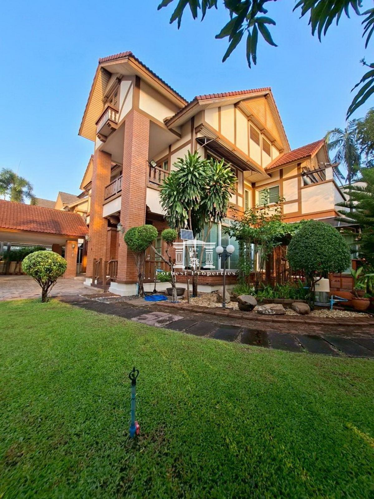 ขายบ้านปิ่นเกล้า จรัญสนิทวงศ์ : 🏡 บ้านหรู ติดสวนในโครงการ หมู่บ้านพฤกษ์ภิรมย์ สาทร-ราชพฤกษ์ ใกล้ถนนราชพฤกษ์เพียง 180 ม.