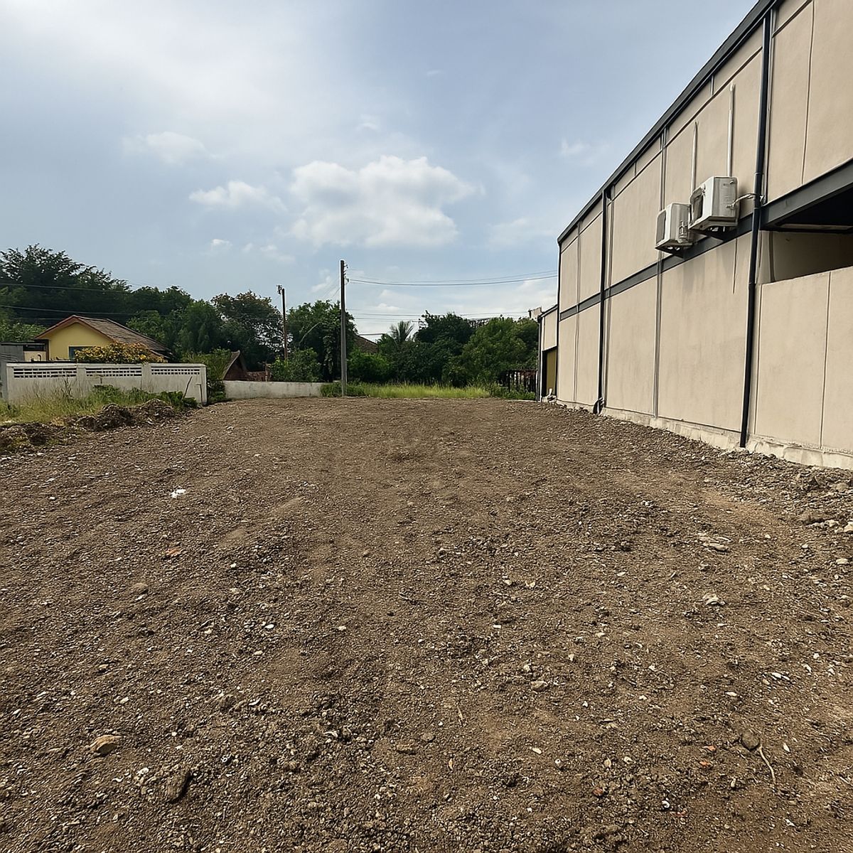 For SaleLandNawamin, Ramindra : For sale, Land in Saimai Bangkok, 100 SQ.W., only 450 M. from main road. Connect to public road from  2 sides, Suit for Housing/Warehouse