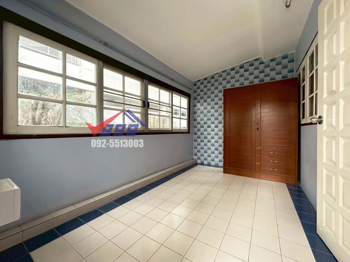 TownhomeRama3 (Riverside),Satupadit : For sale/rent, 3-storey townhouse, 5 bedrooms, Taweewattana Villa Village