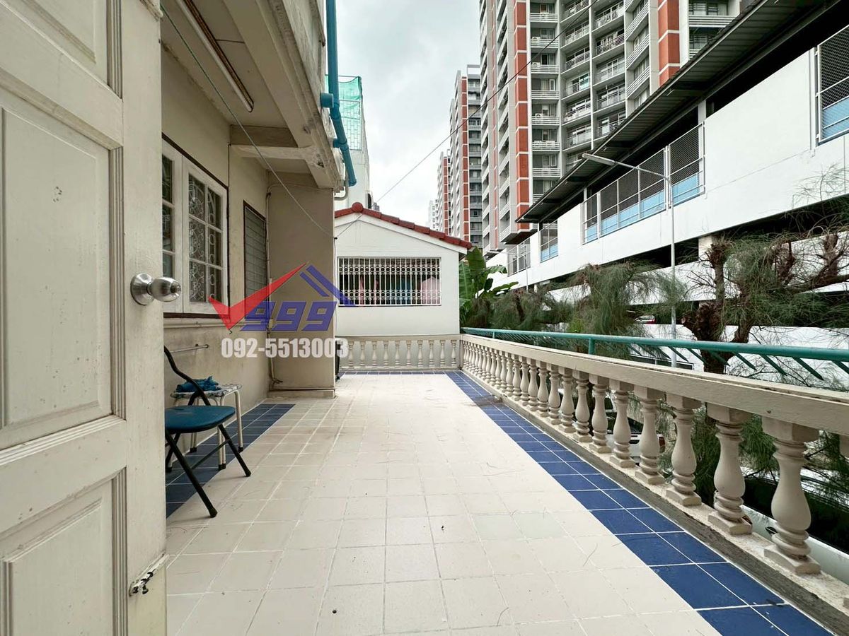 TownhomeRama3 (Riverside),Satupadit : For sale/rent, 3-storey townhouse, 5 bedrooms, Taweewattana Villa Village