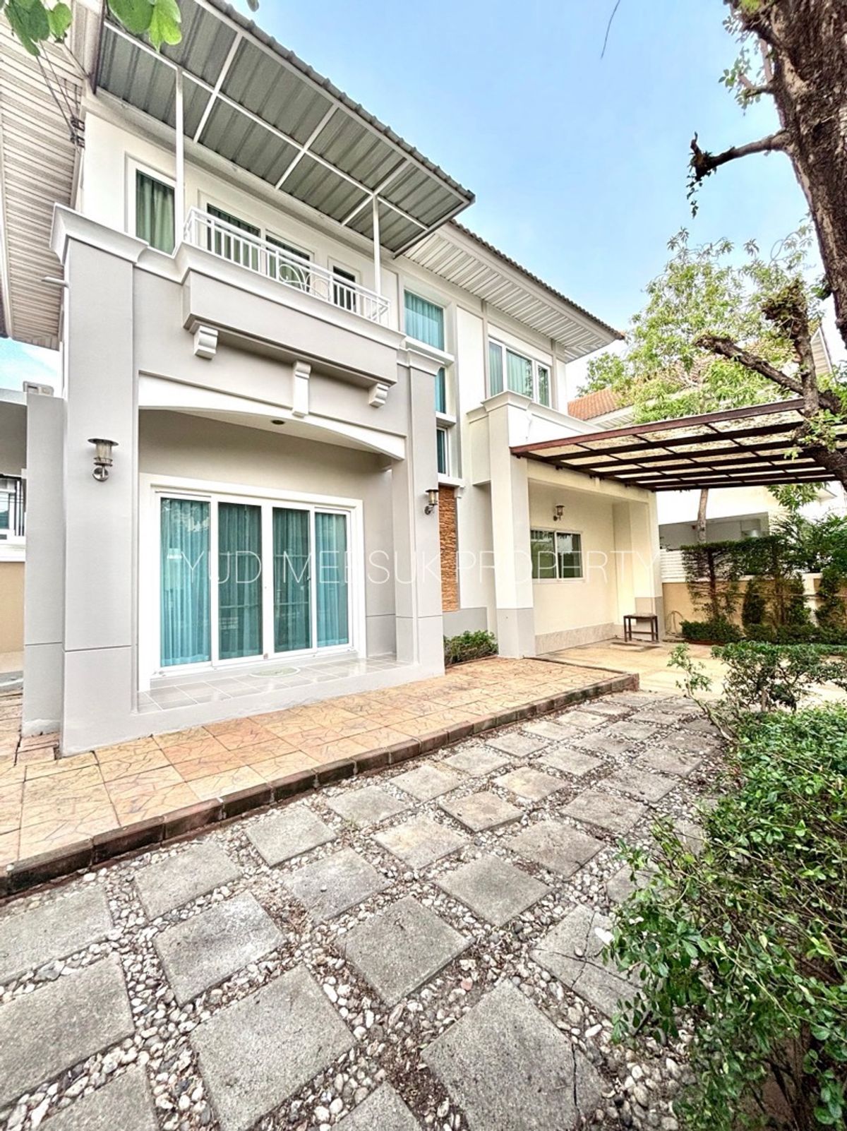 For RentHouseLadkrabang, Suwannaphum Airport : Single house for rent 4 bedrooms