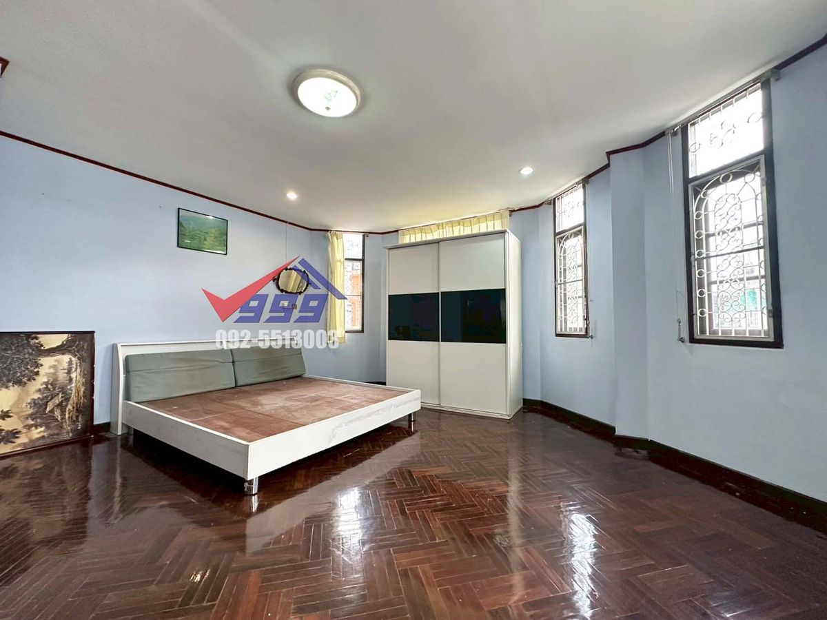 TownhomeRama3 (Riverside),Satupadit : For sale/rent, 3-storey townhouse, 5 bedrooms, Taweewattana Villa Village