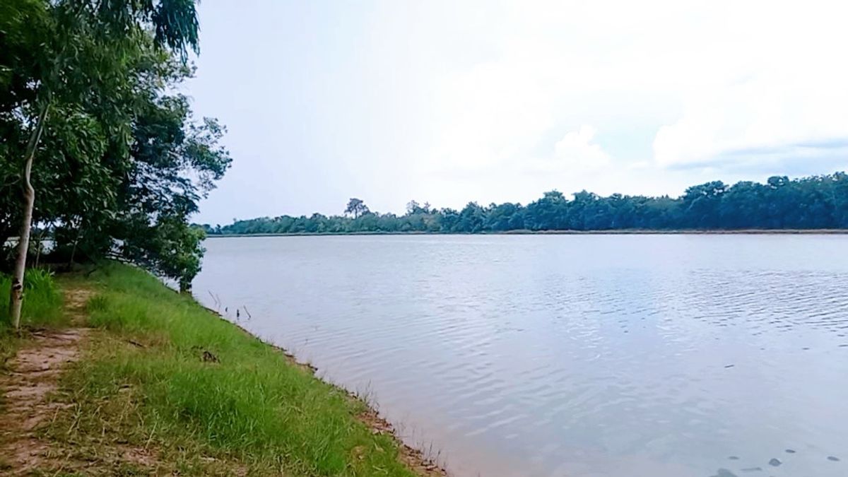 ขายที่ดินอุดรธานี : 🌳ขายที่ดินบรรยากาศดี  ร่มรื่นด้วยต้นไม้  หน้าที่ดินวิวบึงน้ำ เดินทางเข้าตัวเมืองอุดร หรือ ไปหนองคายอย่างสะดวก
    Land for Sale – Serene and Shady with Natural Surroundings