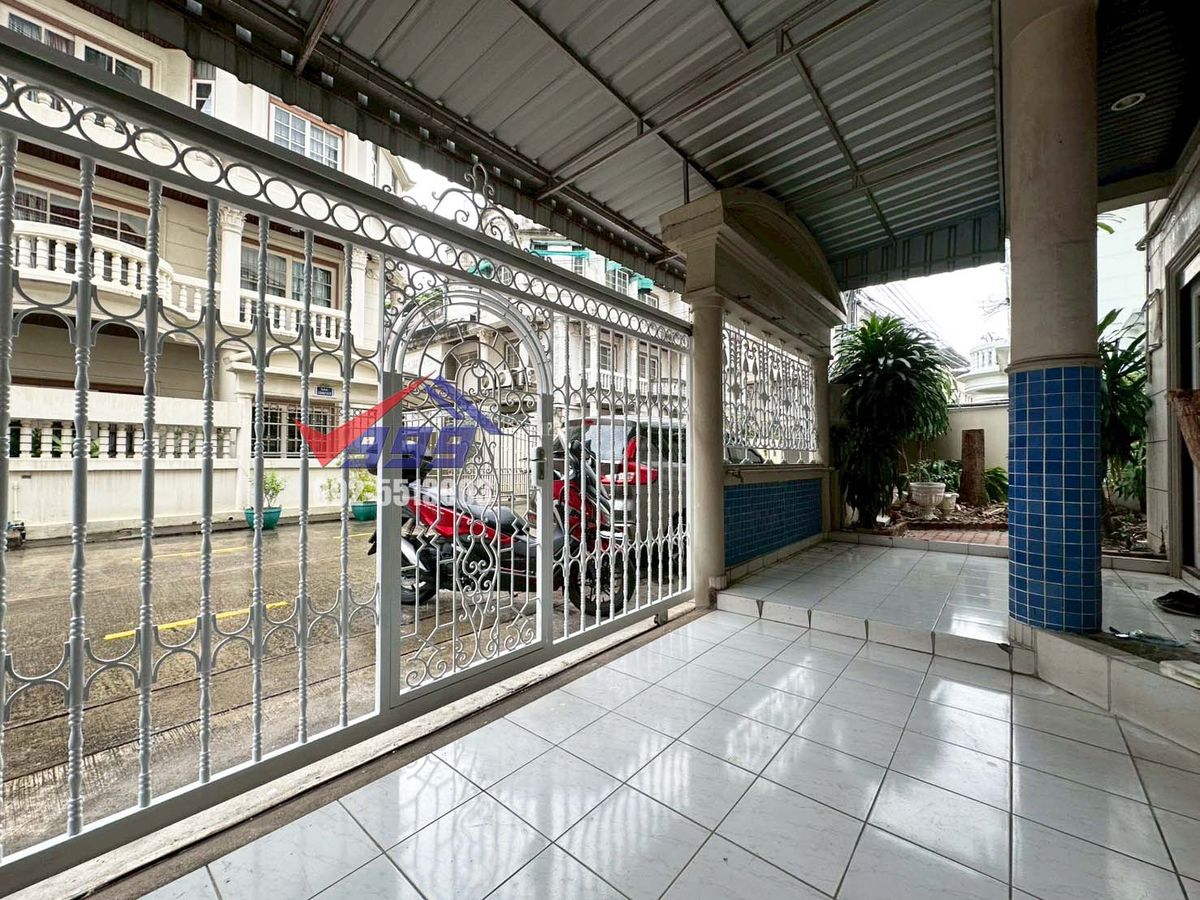 TownhomeRama3 (Riverside),Satupadit : For sale/rent, 3-storey townhouse, 5 bedrooms, Taweewattana Villa Village