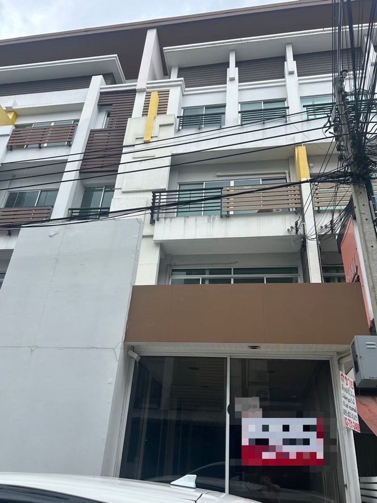 ให้เช่าโฮมออฟฟิศลาดพร้าว เซ็นทรัลลาดพร้าว : ปล่อยเช่า  โฮมออฟฟิศ 4 ชั้น โครงการบิสทาวน์ ลาดพร้าว Biztown Ladprao ใกล้ BTS