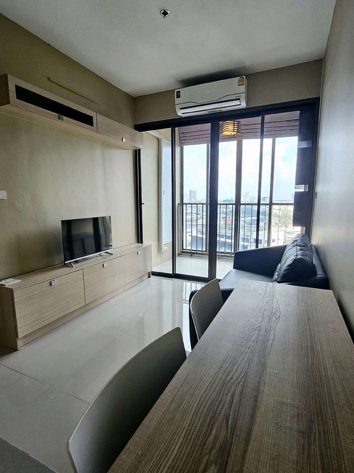 For RentCondoOnnut, Udomsuk : Rent IDEO MIX Sukhumvit 103, the south corner room