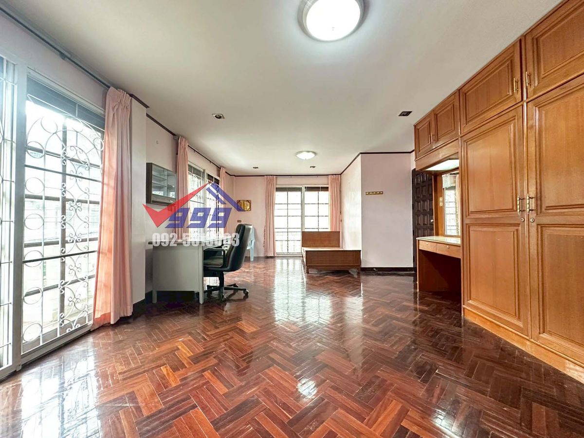 TownhomeRama3 (Riverside),Satupadit : For sale/rent, 3-storey townhouse, 5 bedrooms, Taweewattana Villa Village