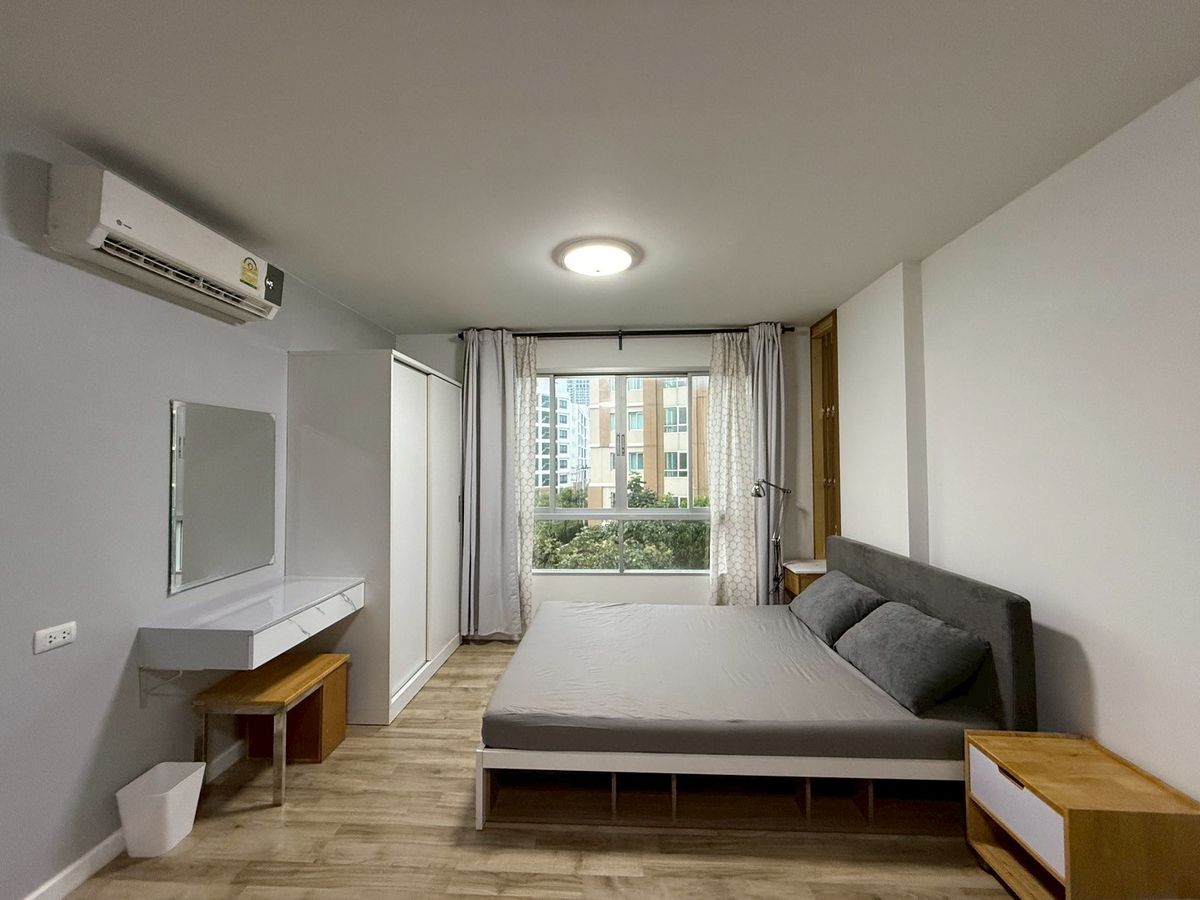 ให้เช่าคอนโดปทุมธานี รังสิต ธรรมศาสตร์ : ให้เช่า ดีคอนโด รังสิต (เฟซ 2) // FOR RENT - ดีคอนโด รังสิต