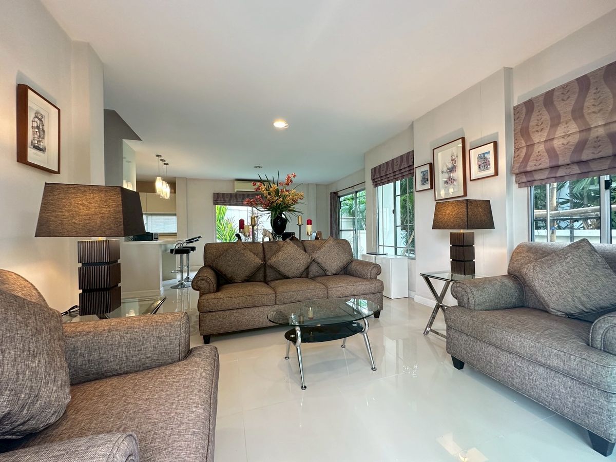 ให้เช่าบ้านบางแค เพชรเกษม :  🏡 Pet-Friendly Family Home for Rent – 3BR in Nantawan Sathorn-Ratchapruek (2.2 km from BTS Bang Wa)