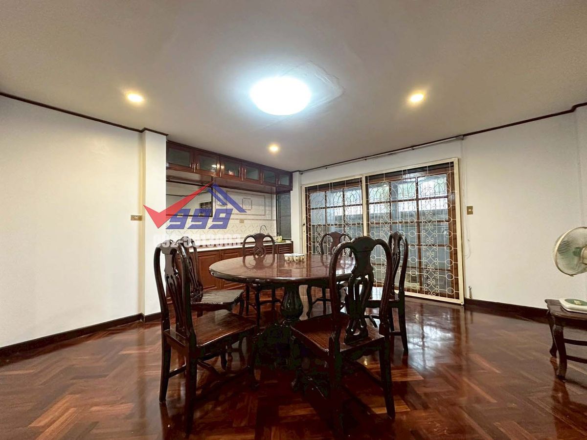 TownhomeRama3 (Riverside),Satupadit : For sale/rent, 3-storey townhouse, 5 bedrooms, Taweewattana Villa Village