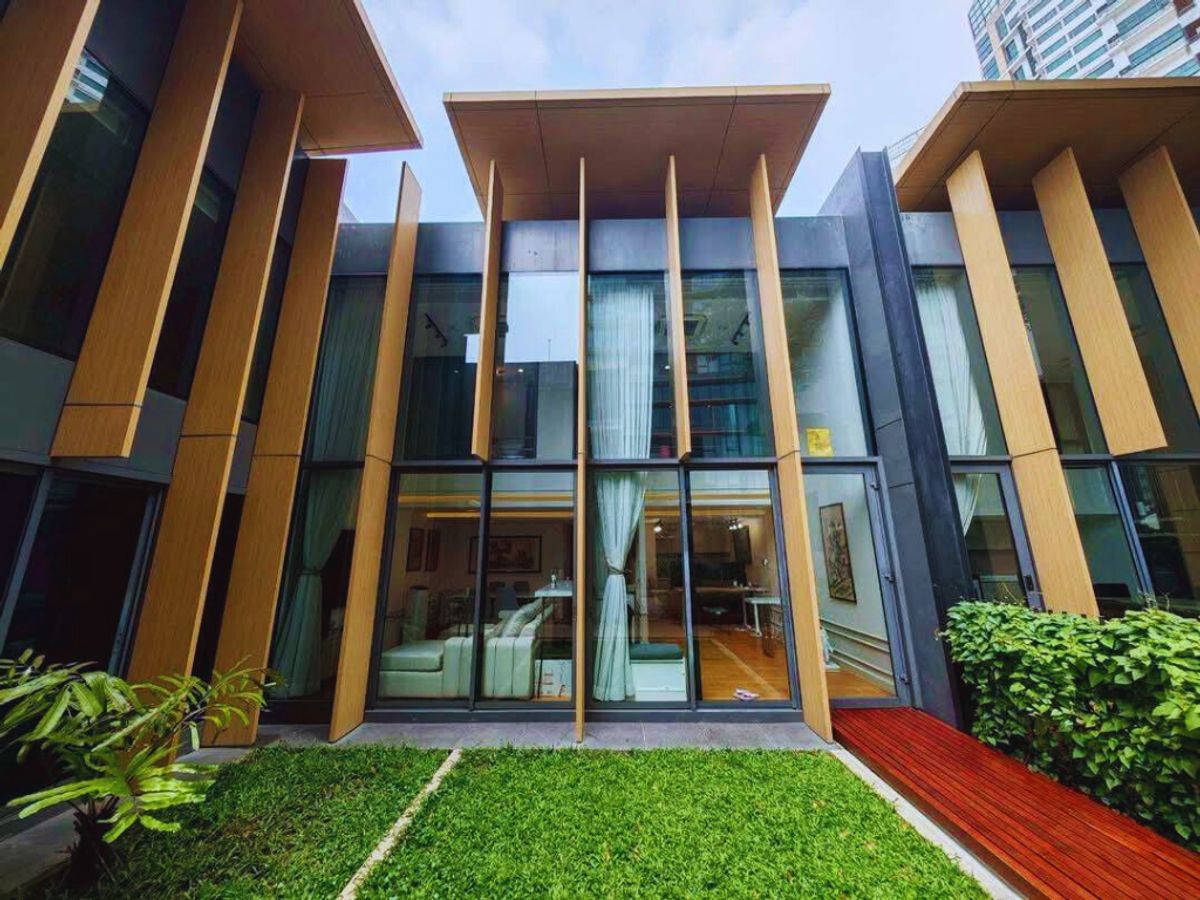 คอนโดสุขุมวิท อโศก ทองหล่อ : ขายคอนโดสุดเอ็กซ์คลูซีฟ “The Lumpini 24” โซน SOHO(low rise) ใจกลางสุขุมวิท 24 ใกล้ Emporium