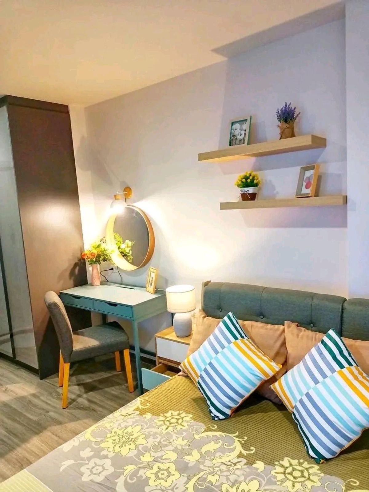 ให้เช่าคอนโดสยาม จุฬา สามย่าน : IDEO Q CHULA SAMYAN ไอดีโอ คิวจุฬาฯ สามย่าน 1BED ห้องแต่งสวย โทนสีคราม ชั้นXX 34ตรม. 1ห้องนอน 1 ห้องน้ำ เฟอร์ครบ KIM คิม LINE: miragerichcondo 0842914701