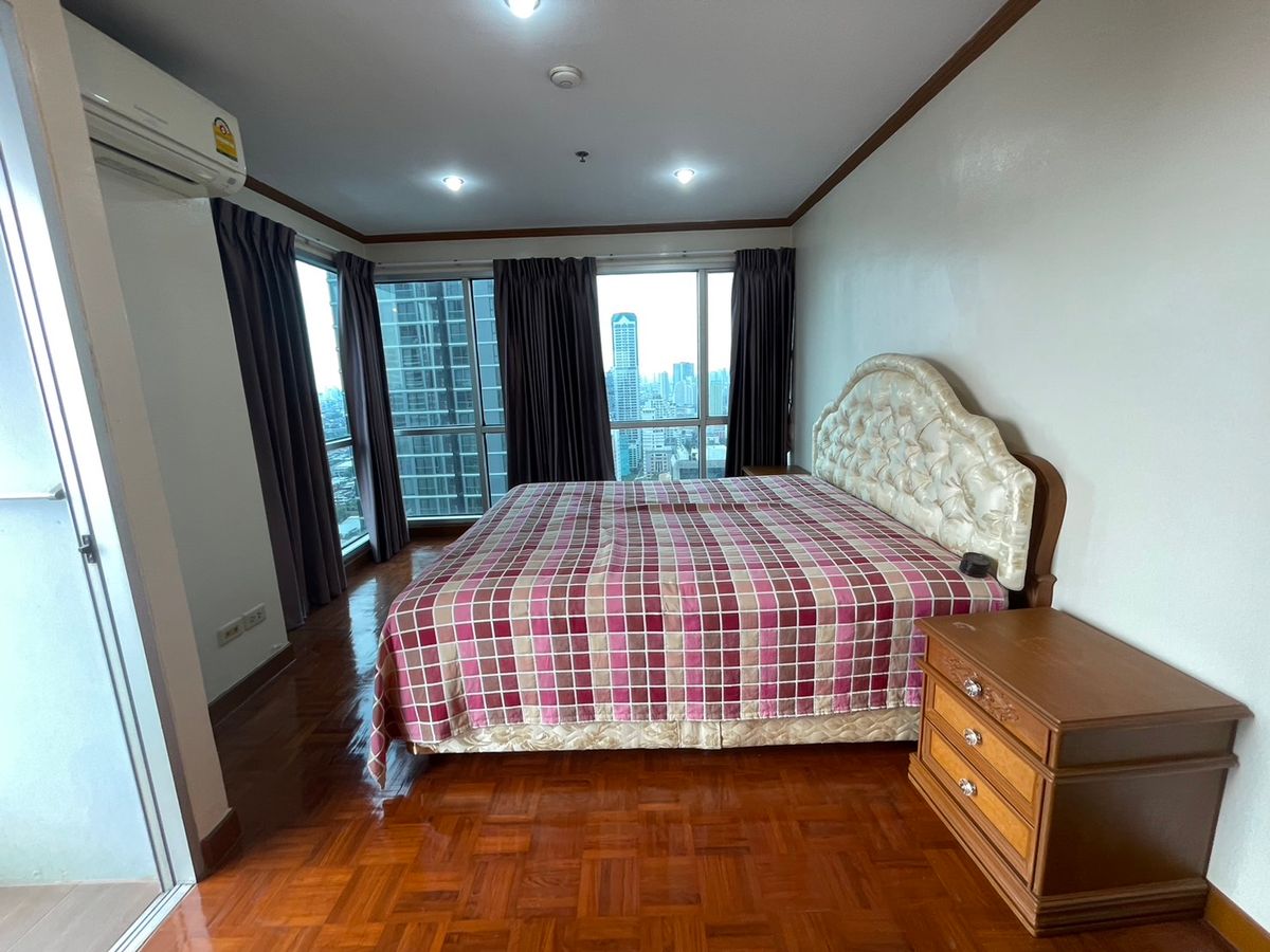 ให้เช่าคอนโดสีลม ศาลาแดง บางรัก : Rent Silom Suite Condo (Sathorn 12)