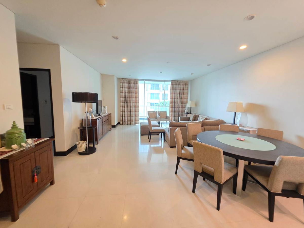 ขายคอนโดวิทยุ ชิดลม หลังสวน : The Park Chidlom: 2bed 3bath + maid 145sqm. 38,500,000 Am: 0656199198